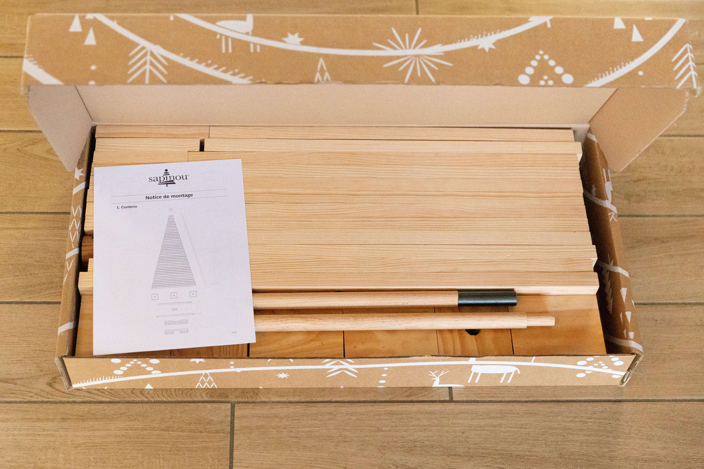 Sapin de Noël en bois 120 cm Sapinou Medium dans son carton de rangement